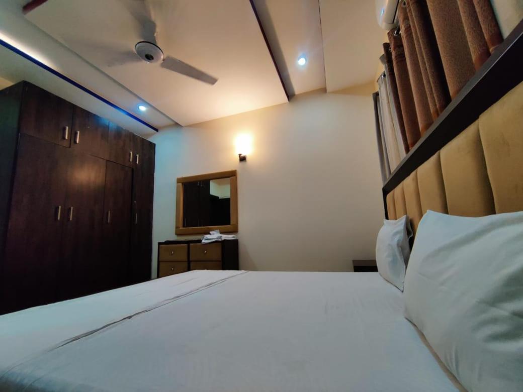 Luxury Guest Rooms راوالبيندي المظهر الخارجي الصورة