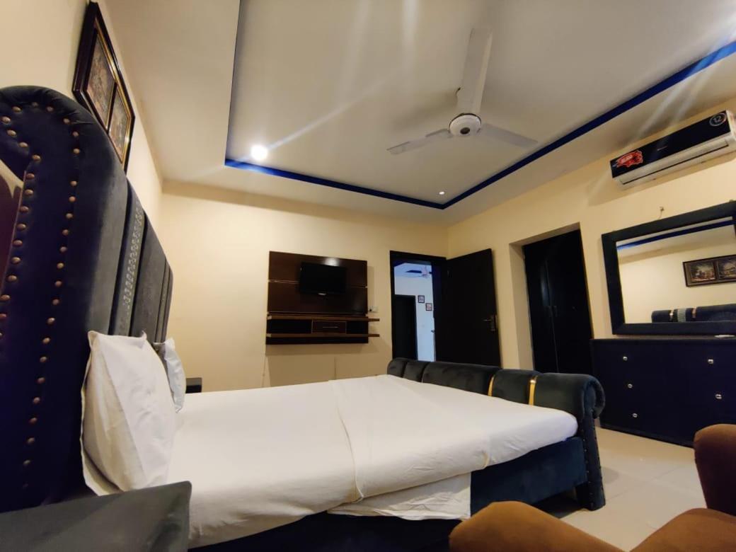 Luxury Guest Rooms راوالبيندي المظهر الخارجي الصورة
